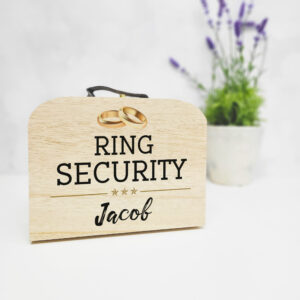 Rings Gold wooden suitcase